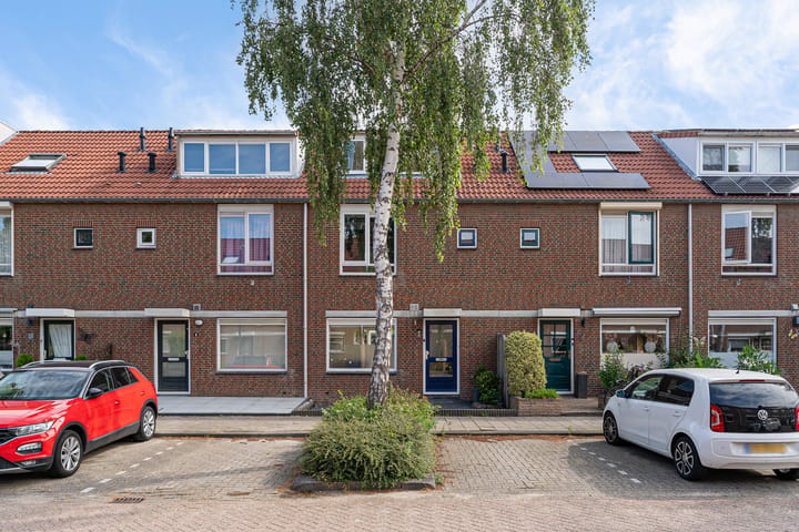 Tussenwoning te koop: Barbaragang 8, Zoetermeer