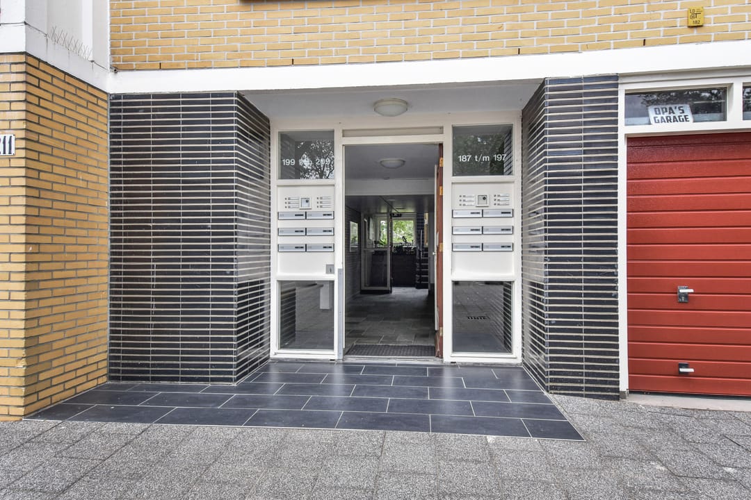 Photo 37 of Landréstraat 187