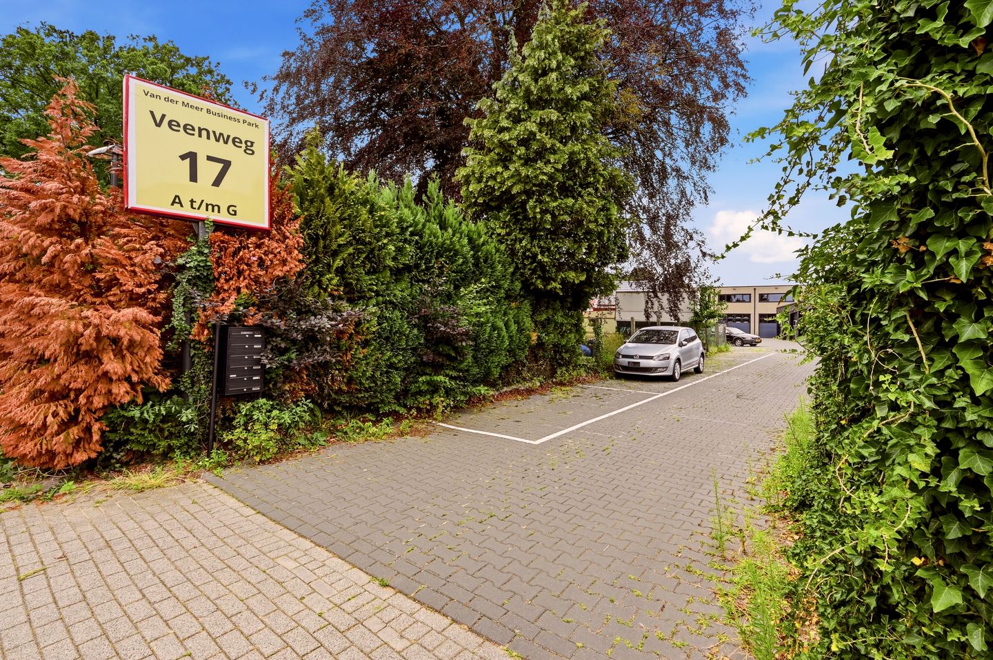 View photo 2 of Veenweg 17-A