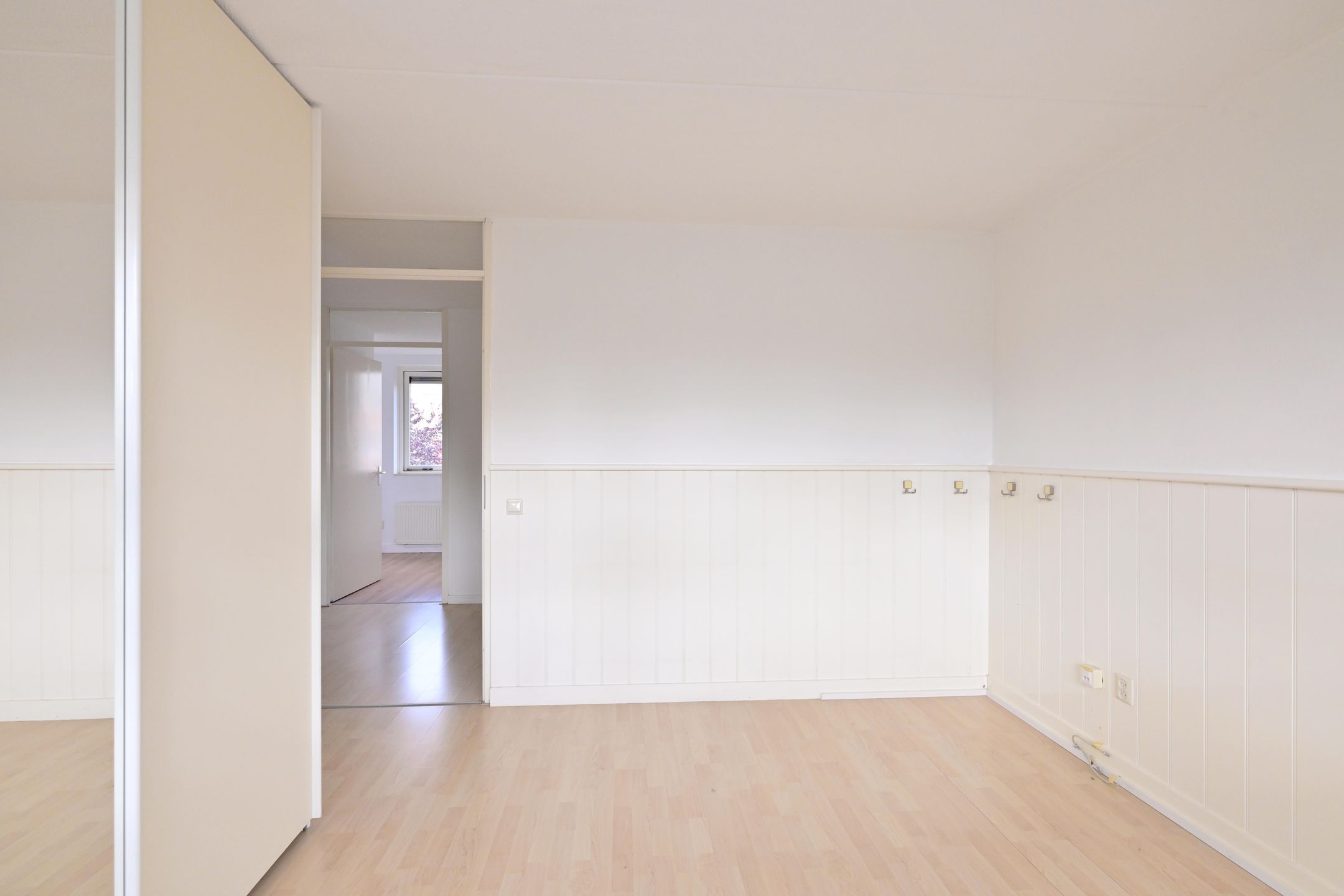 Photo 21 of Oudstraat 45