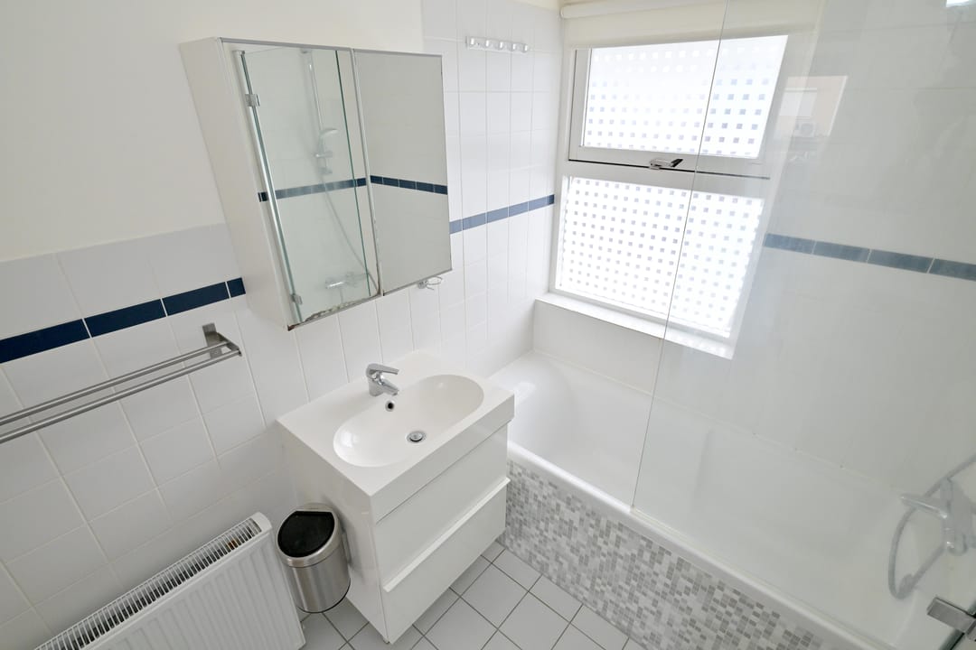 Photo 22 of Oudstraat 45