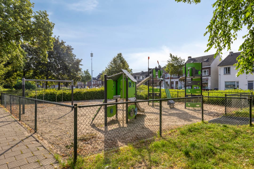 Photo 37 of Offenbachlaan 696