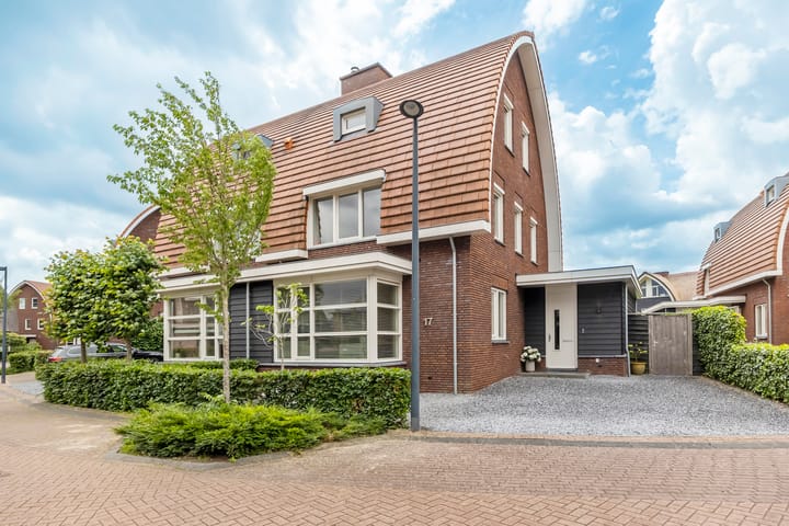Rijnauwen 17