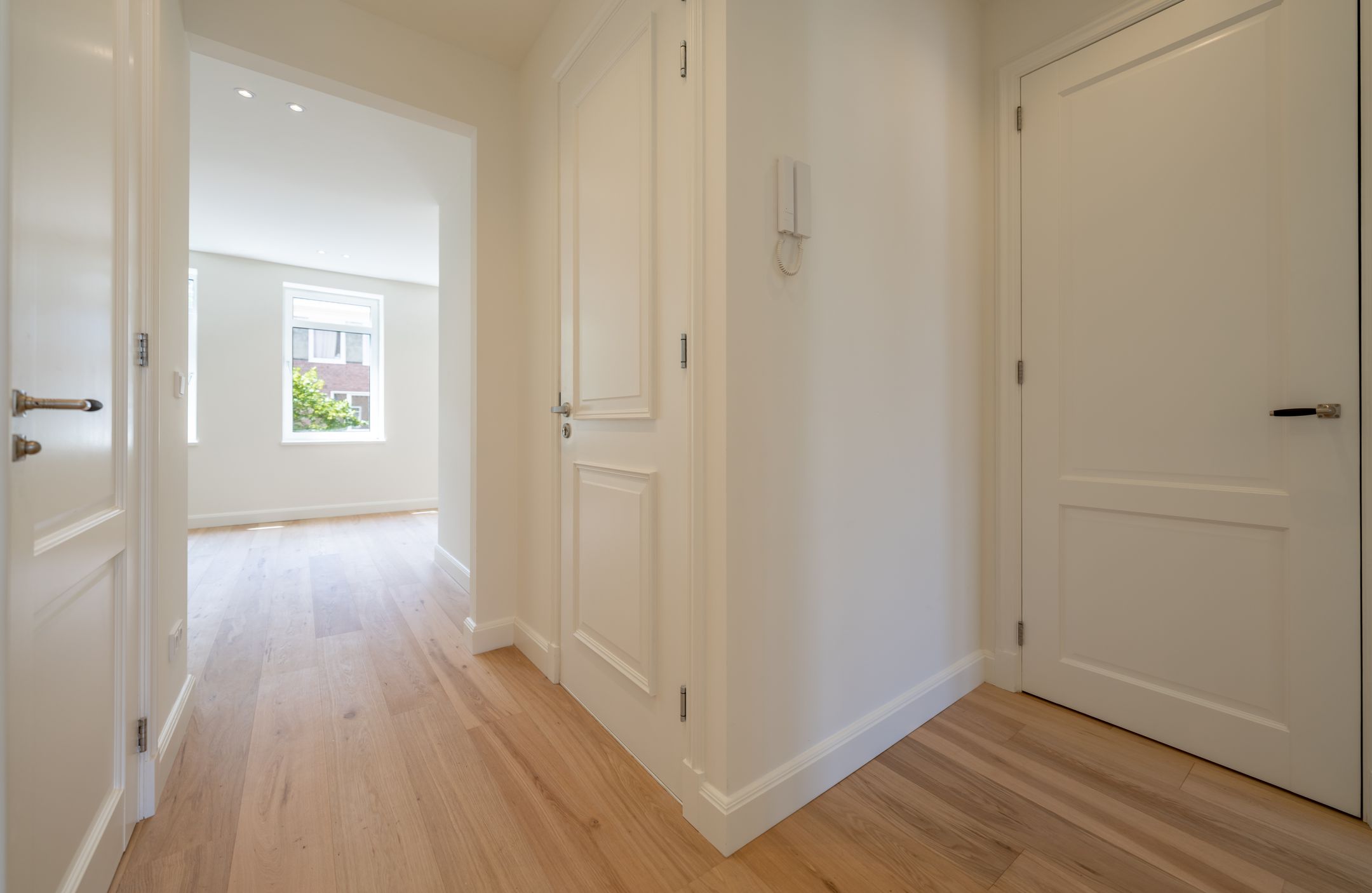 Photo 6 of Crynssenstraat 46-2