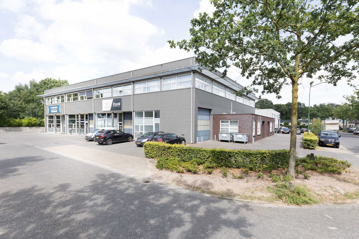 Bekijk foto 1 van De Tienden 26-B