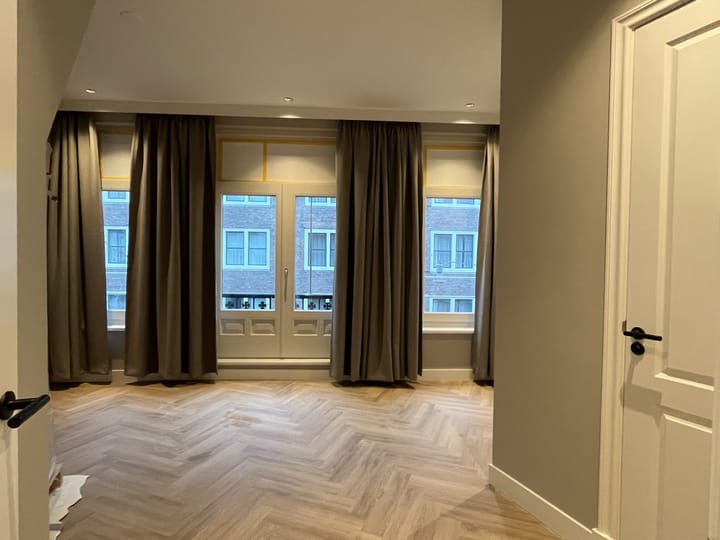 Foto 2 van Nieuwezijds Voorburgwal 318-4