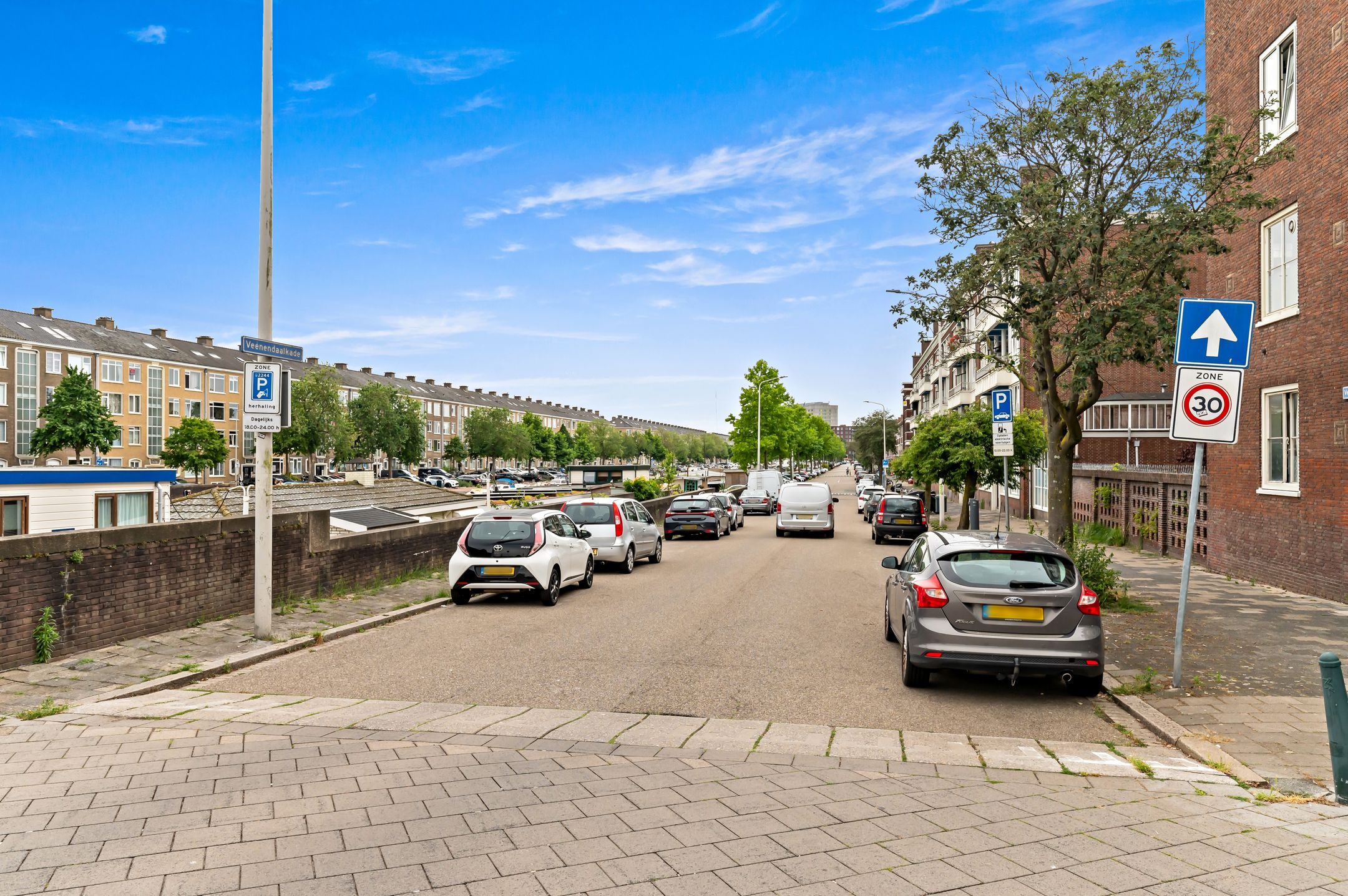 Photo 42 of Wormerveerstraat 13