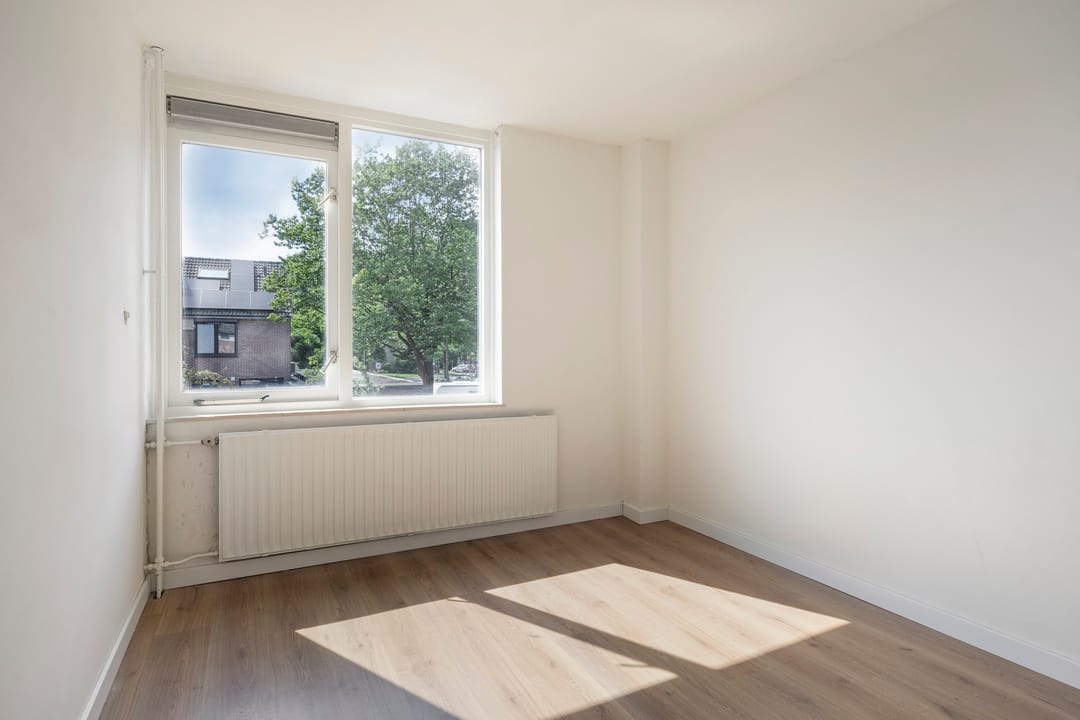Photo 17 of Bizetstraat 32
