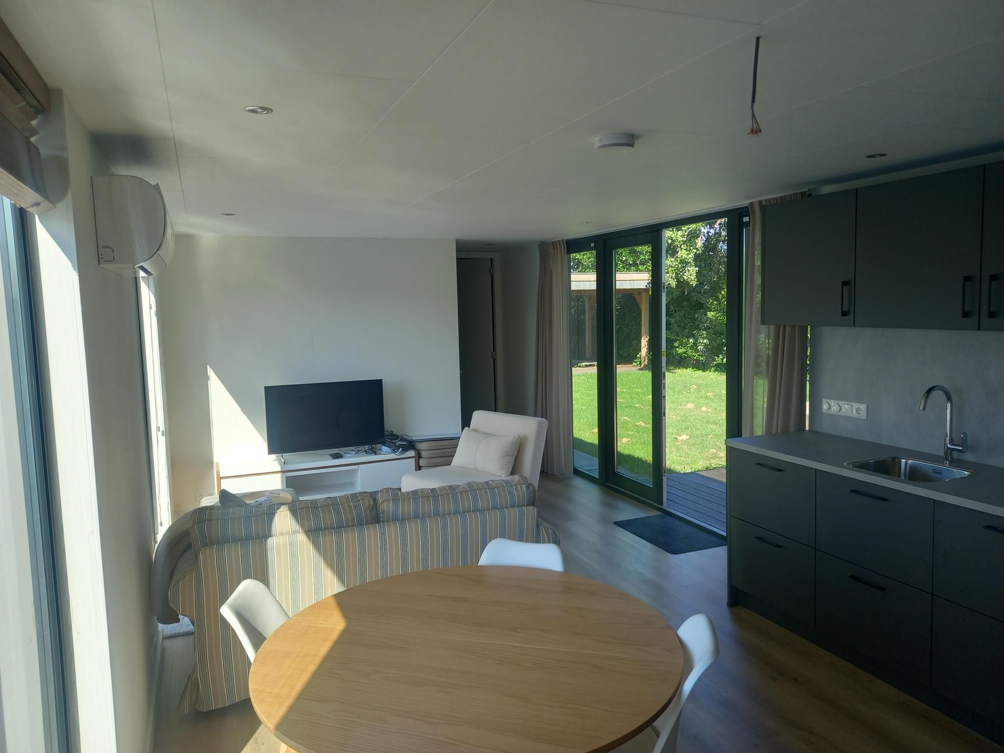 Photo 15 of Herenweg 242-R77
