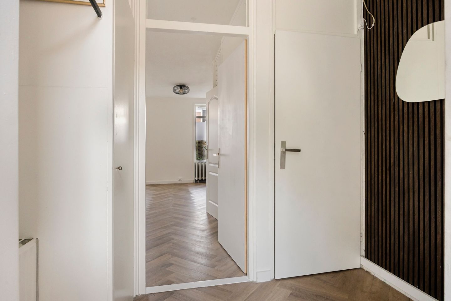 Photo 10 of Bizetstraat 32