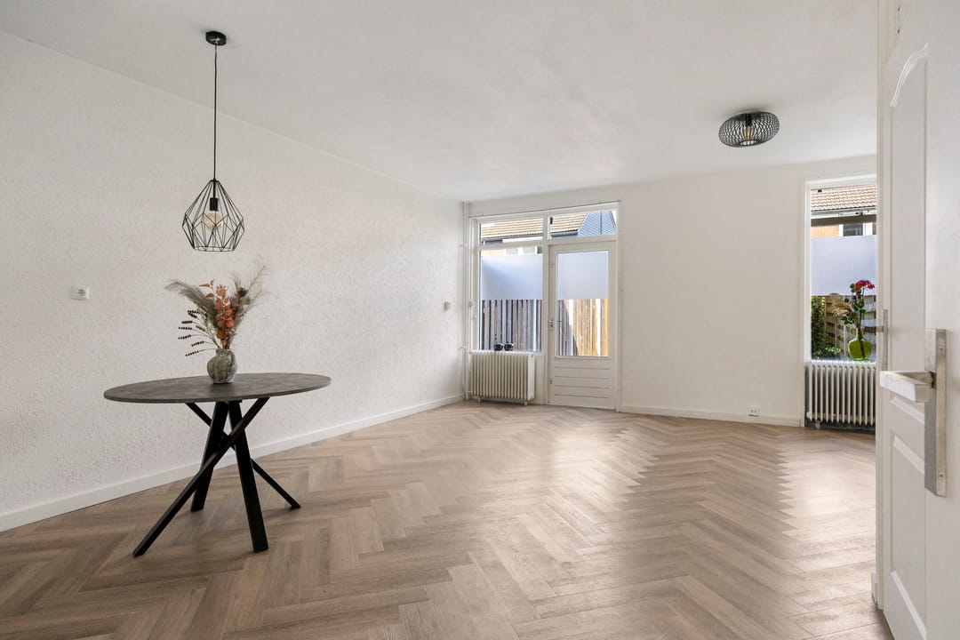 Photo 2 of Bizetstraat 32