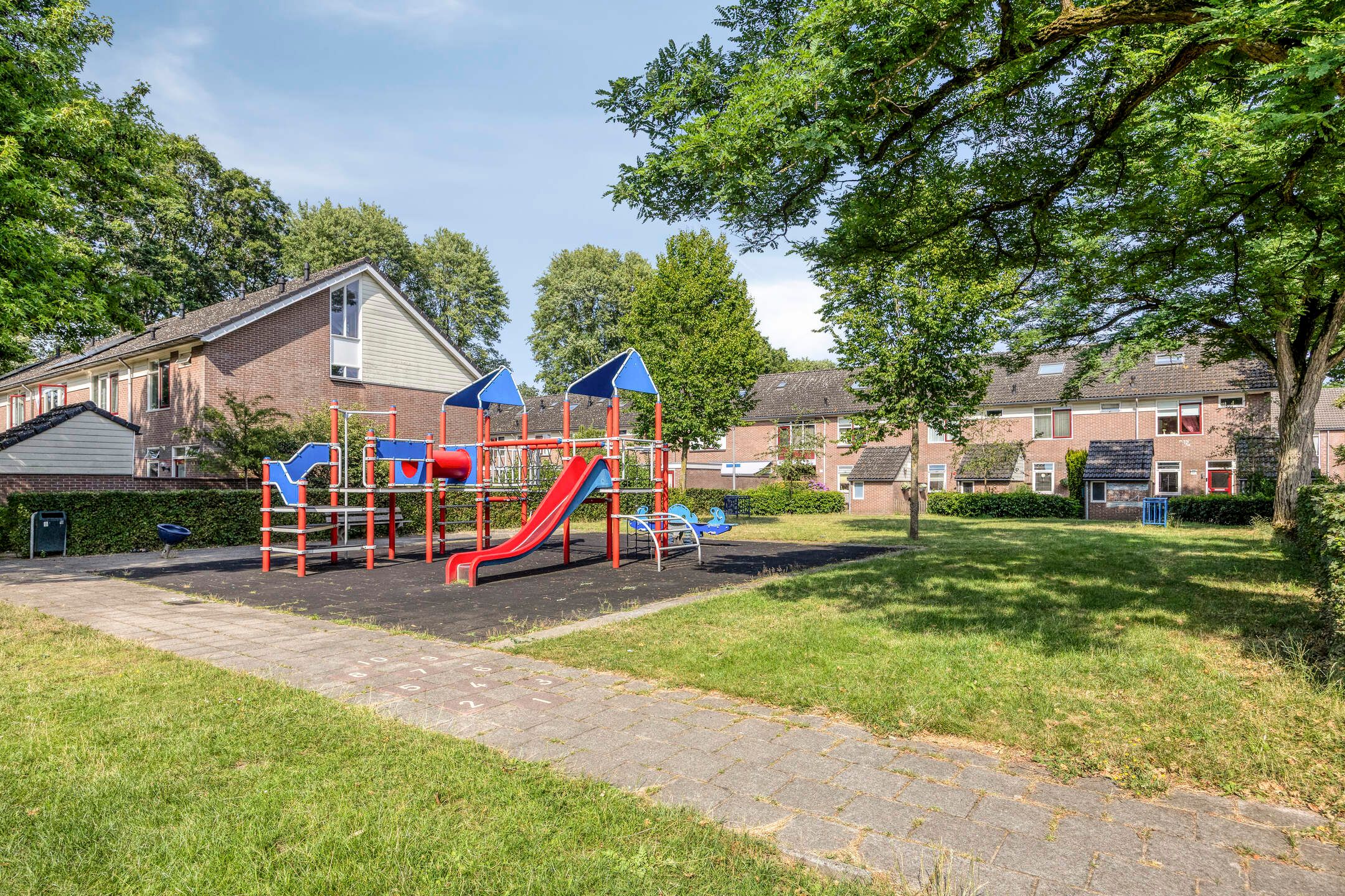 Photo 27 of Bizetstraat 32