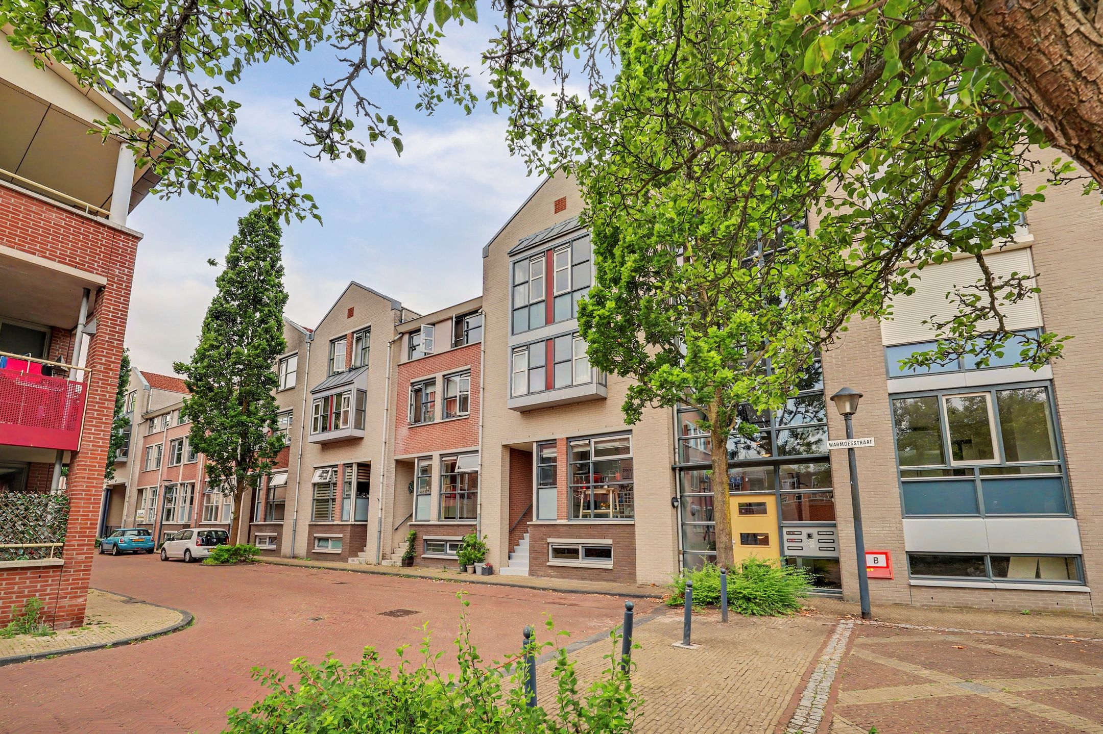 Foto 6 van Warmoesstraat 17