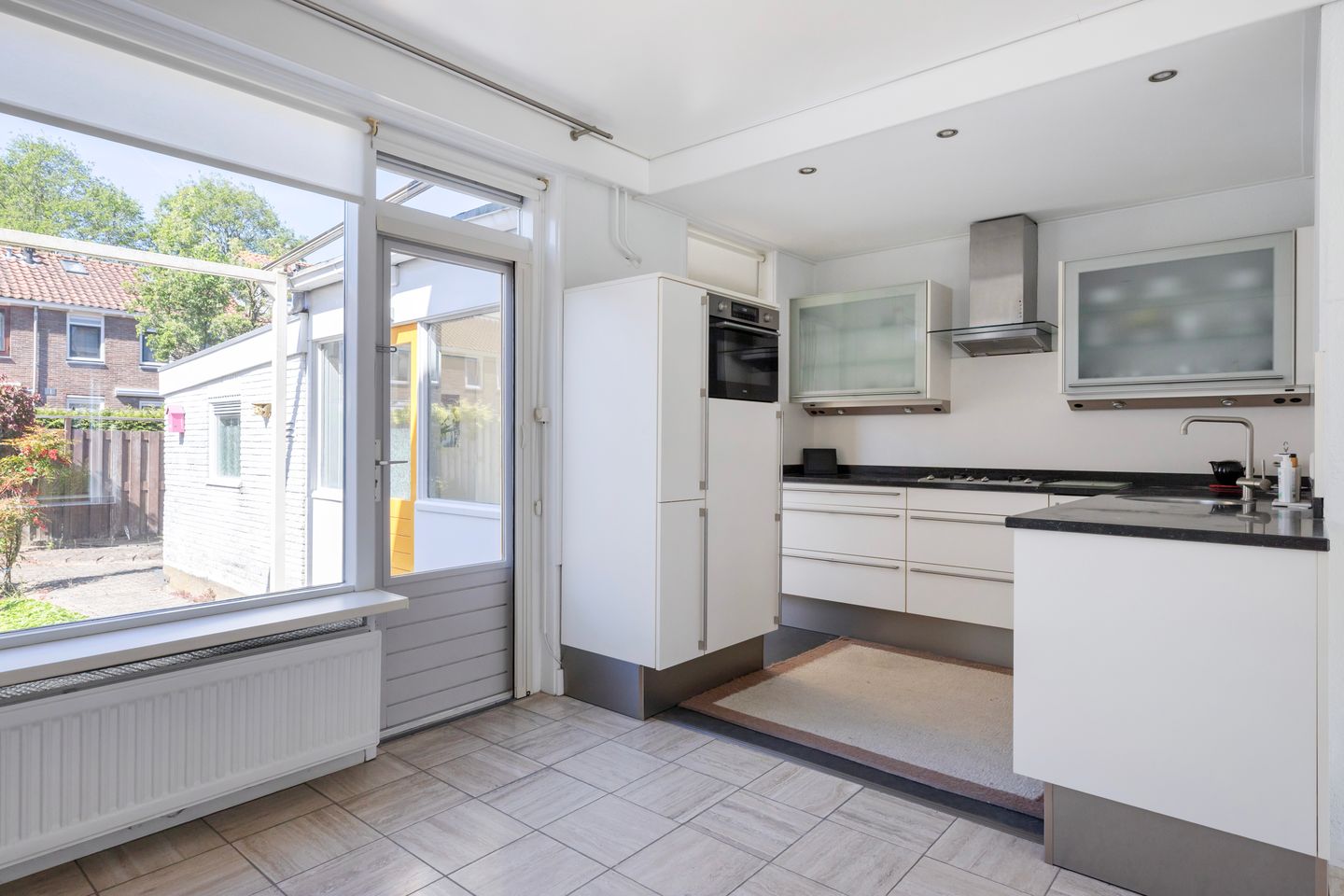 Photo 14 of Cort van der Lindenstraat 17