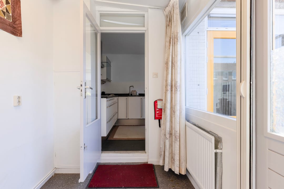 Photo 23 of Cort van der Lindenstraat 17