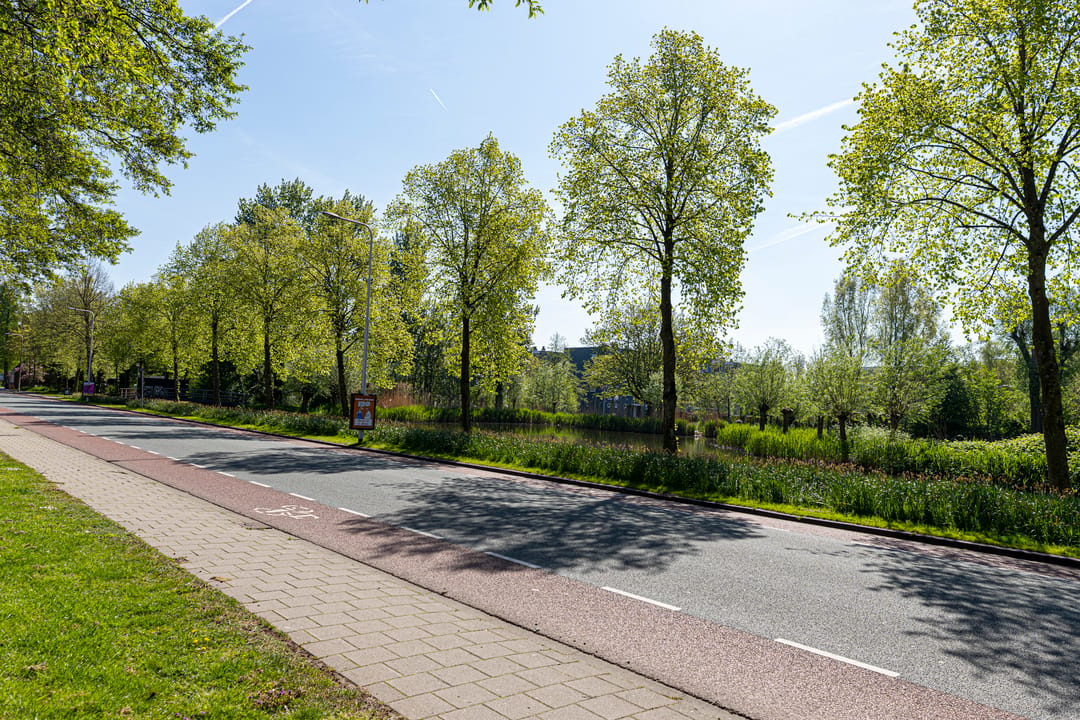Photo 46 of Cort van der Lindenstraat 17