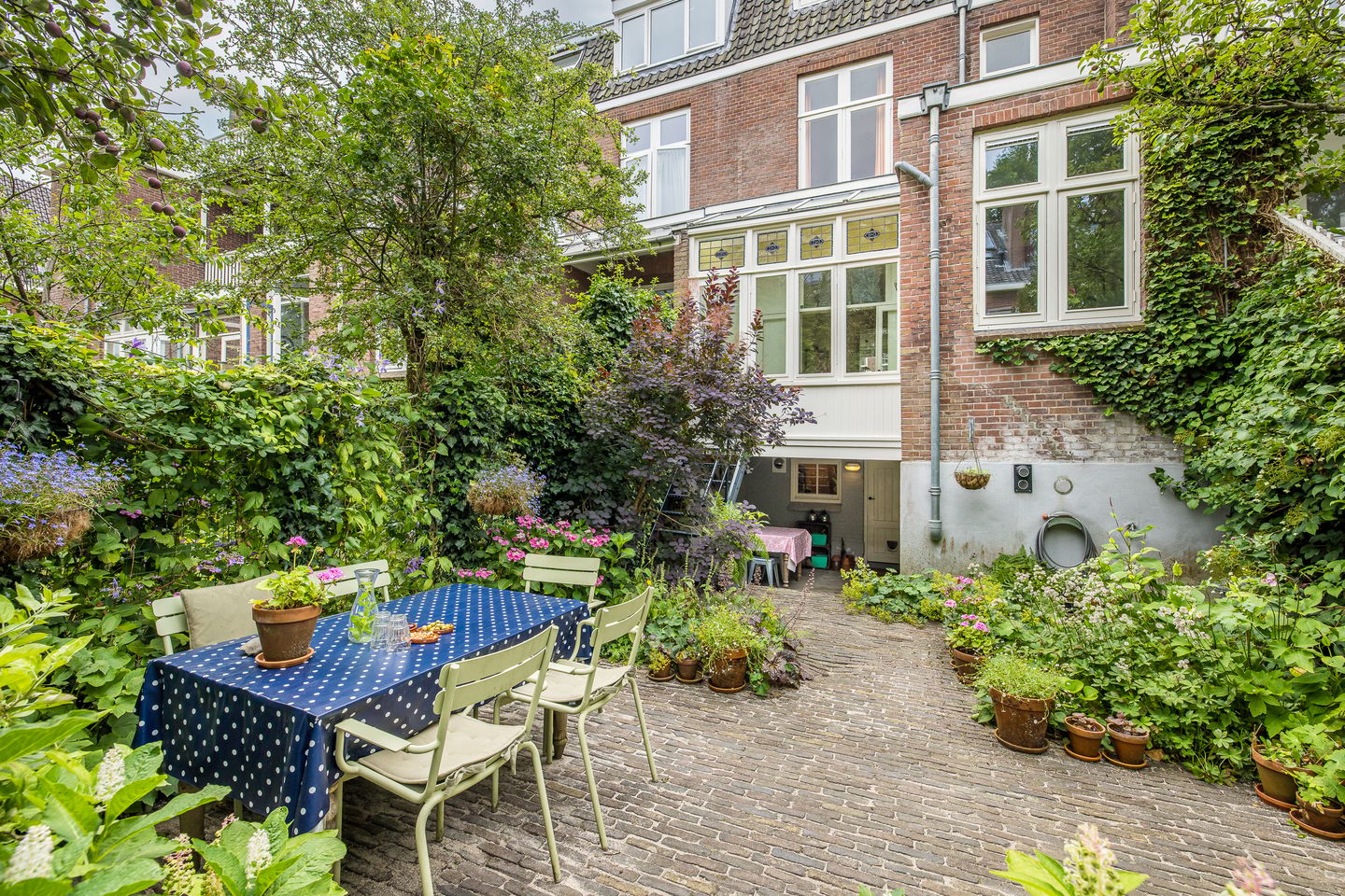 Photo 59 of Nassaustraat 34