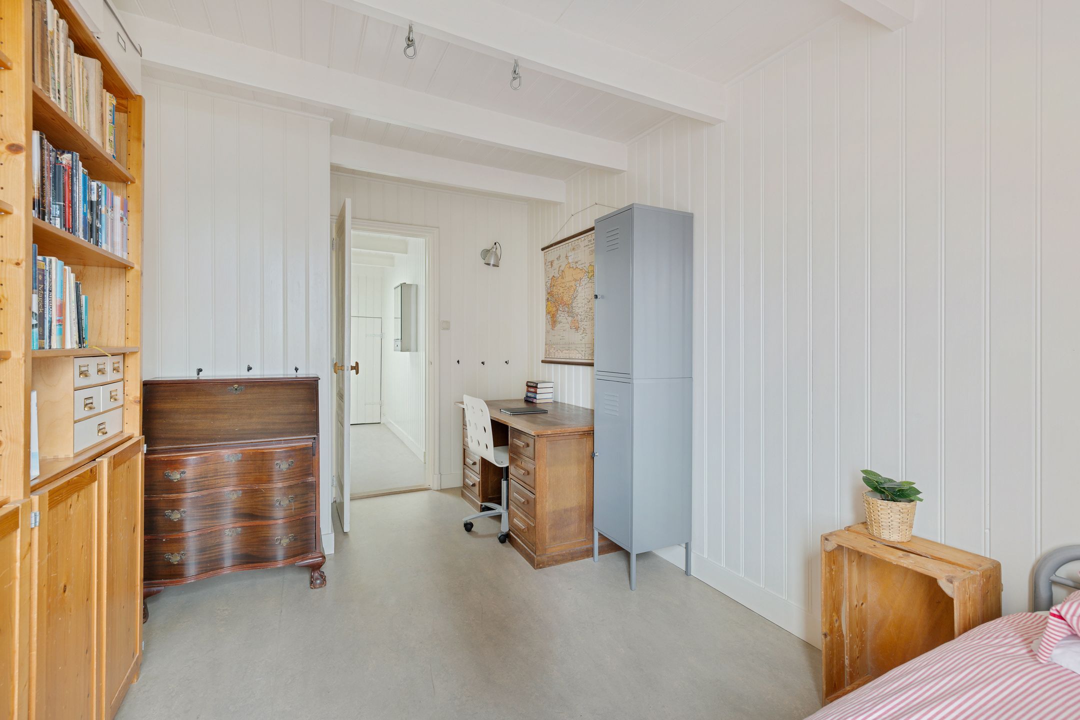 Photo 42 of Nassaustraat 34