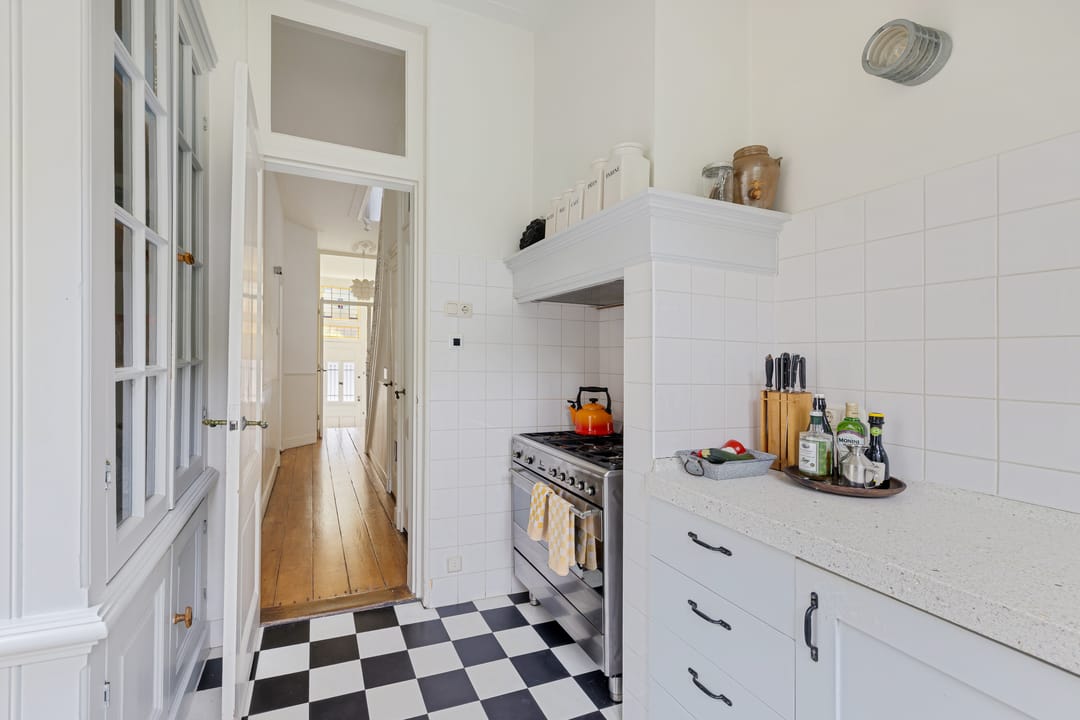 Photo 22 of Nassaustraat 34
