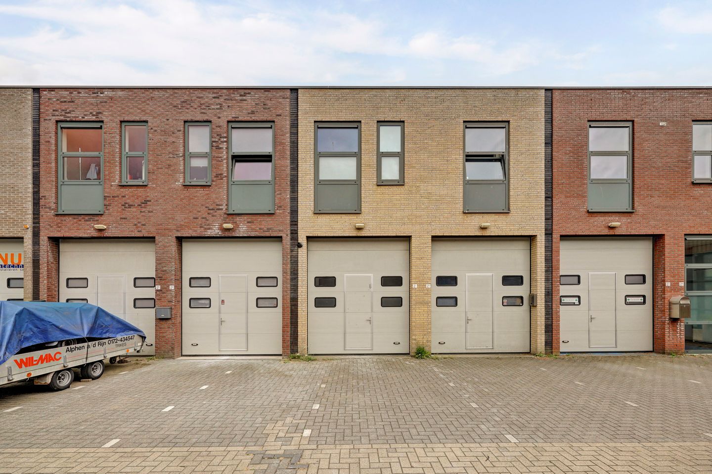 View photo 1 of Ondernemingsweg 2