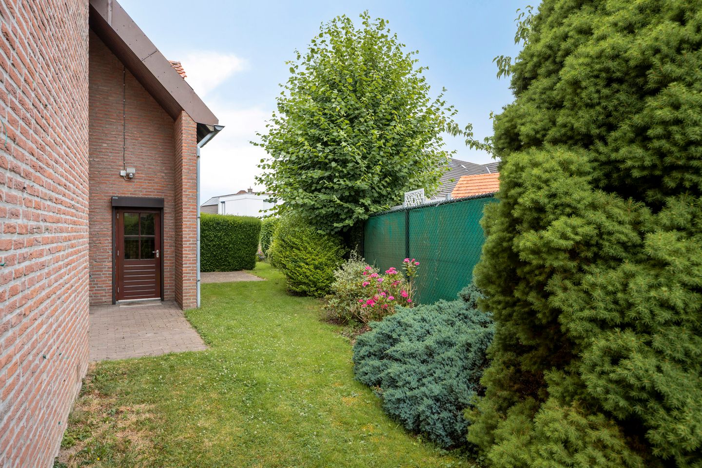Photo 10 of Dorpstraat 67