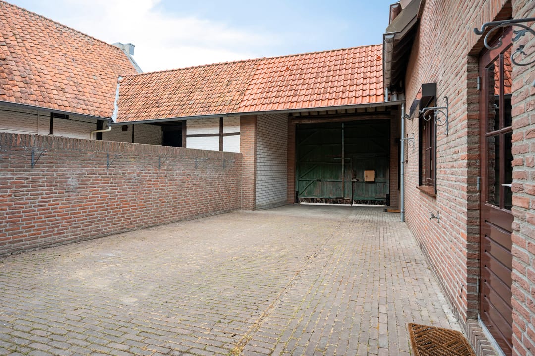 Photo 11 of Dorpstraat 67