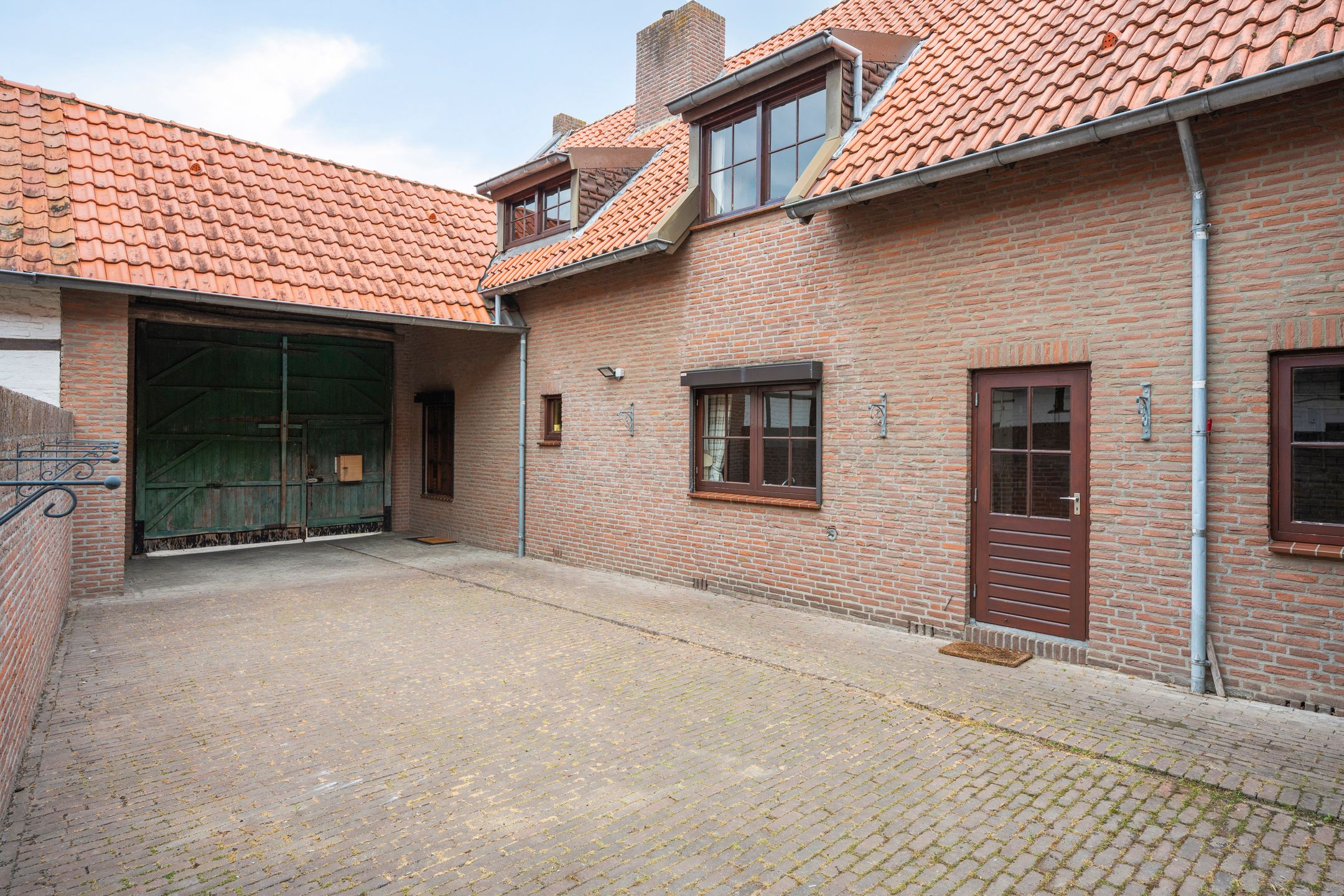 Photo 12 of Dorpstraat 67