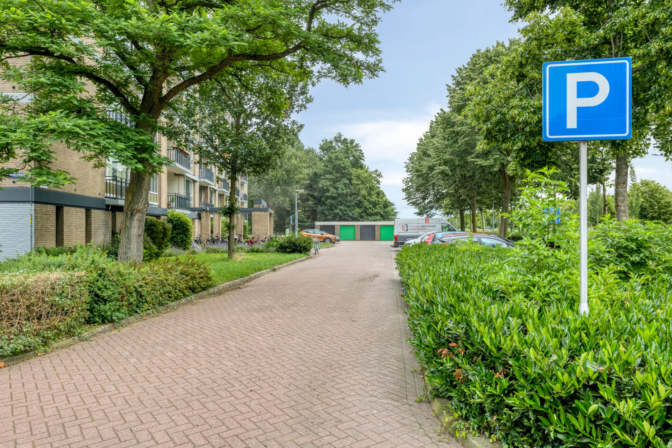 Photo 18 of Neerstraat 15