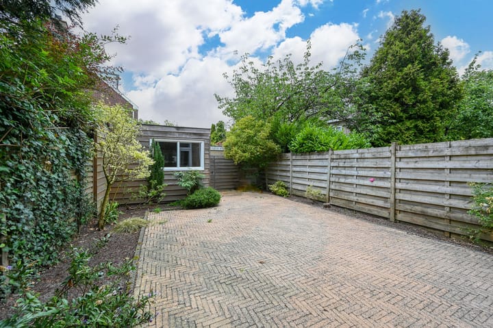 Tussenwoning te huur: Fabritiuslaan 3, Wassenaar