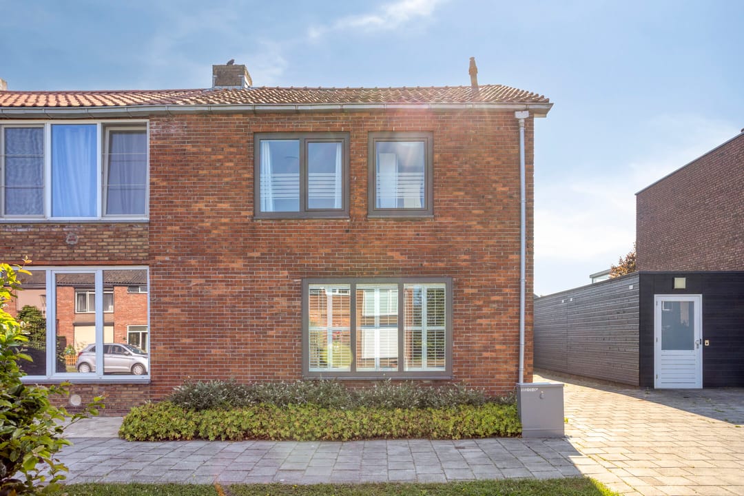 Photo 7 of Nassaustraat 2