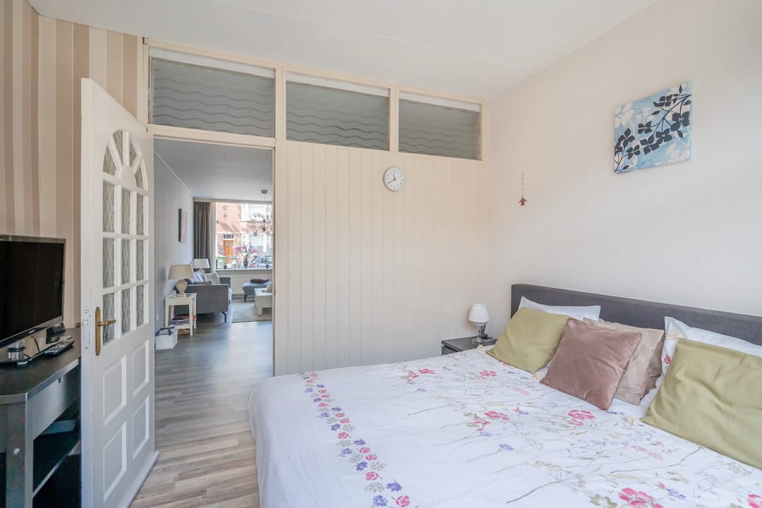 Photo 16 of Oudemansstraat 378