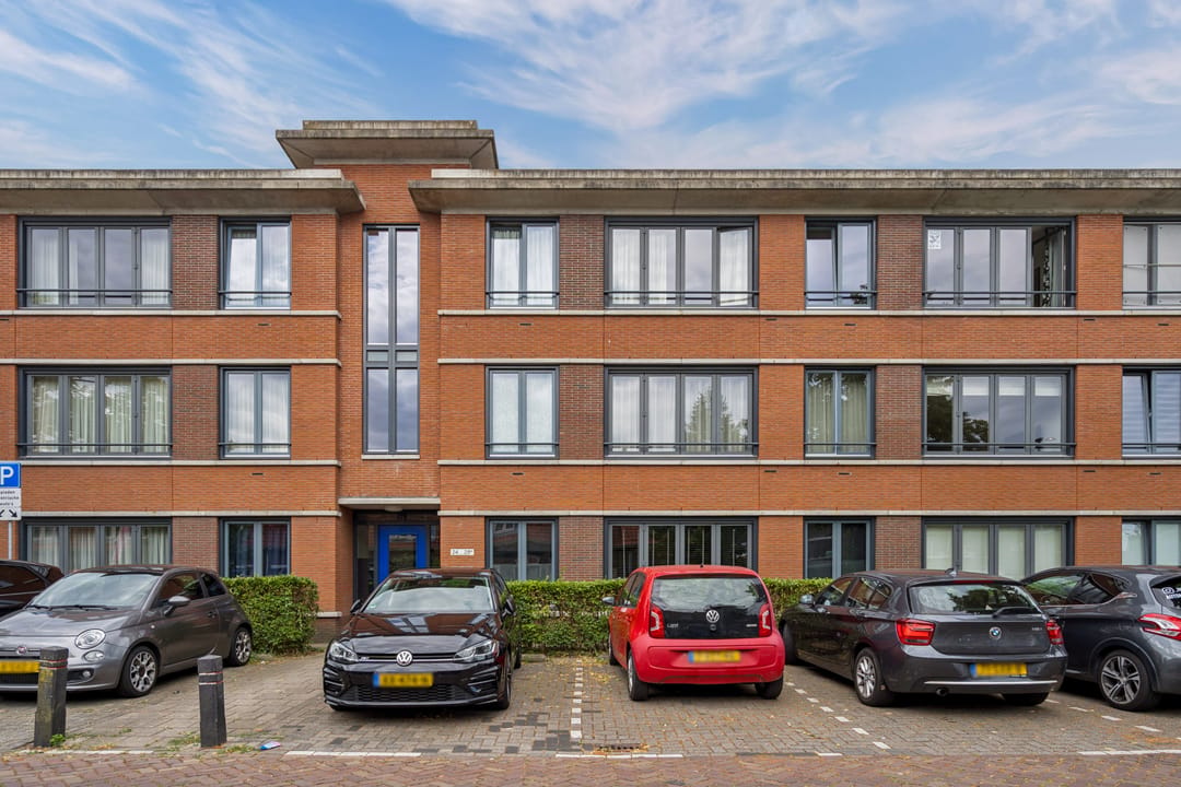 Photo 1 of Minister Talmastraat 24-A