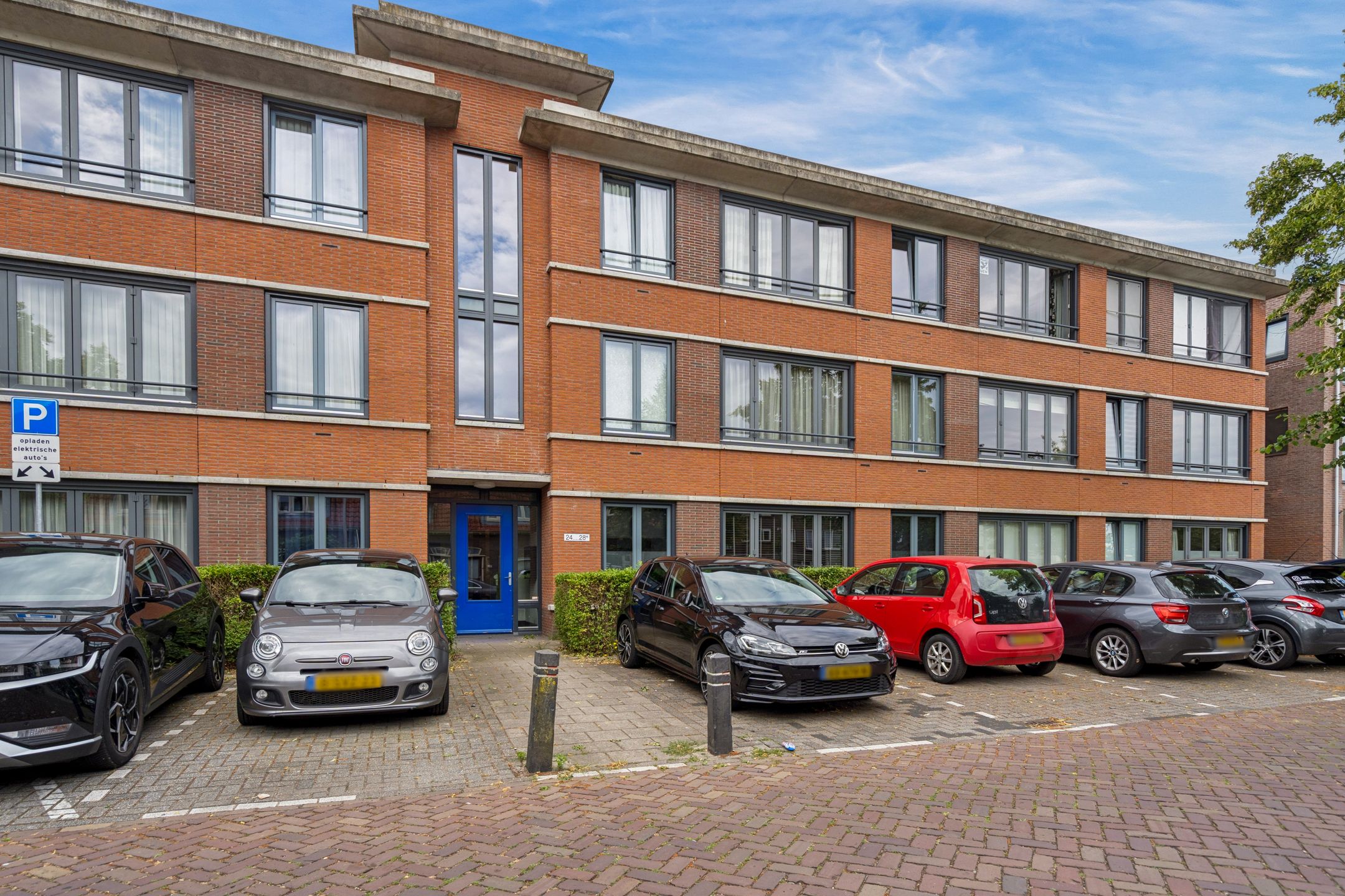 Photo 36 of Minister Talmastraat 24-A