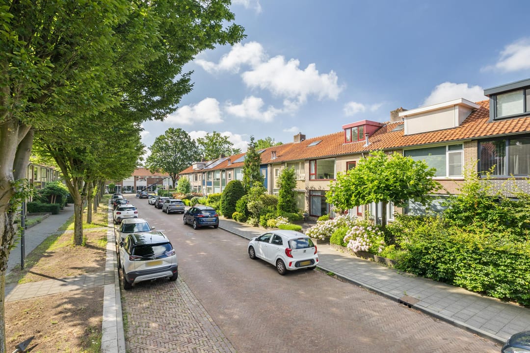 Photo 8 of Hardenbroekstraat 12