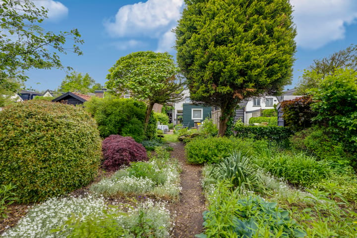 Tussenwoning te koop: Bieberglaan 9, Breda