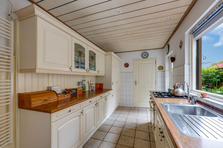 Tussenwoning te koop: Bieberglaan 9, Breda