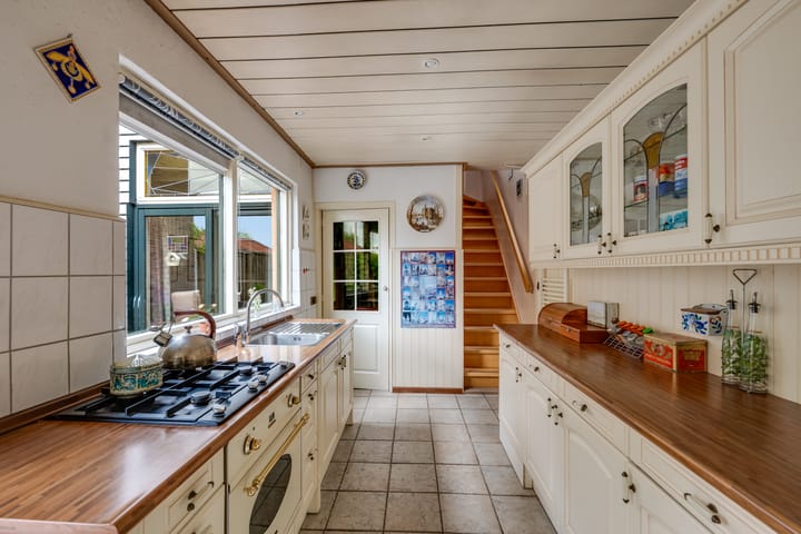 Tussenwoning te koop: Bieberglaan 9, Breda