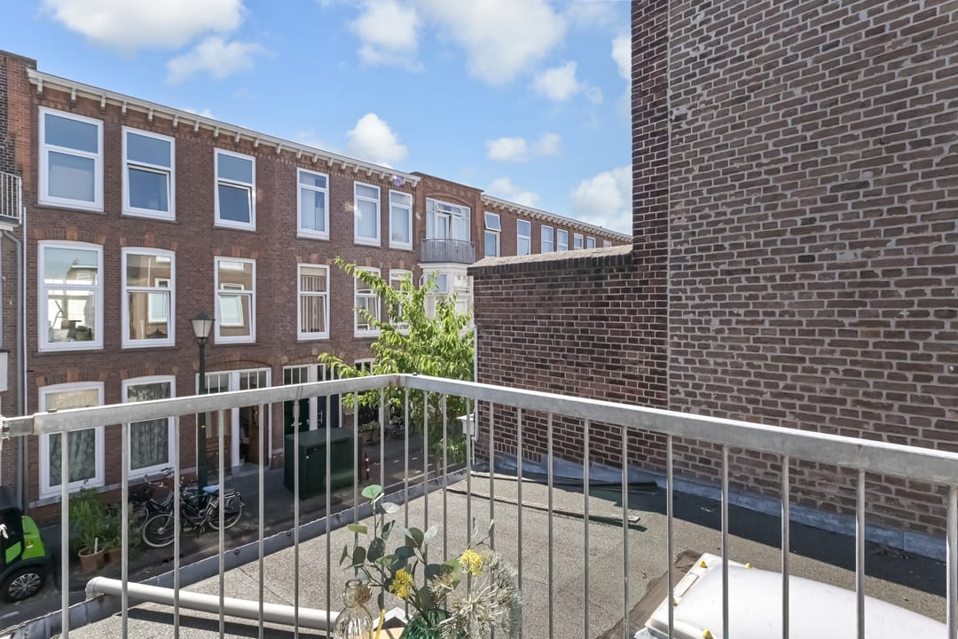 Photo 17 of Frederik Ruyschstraat 67