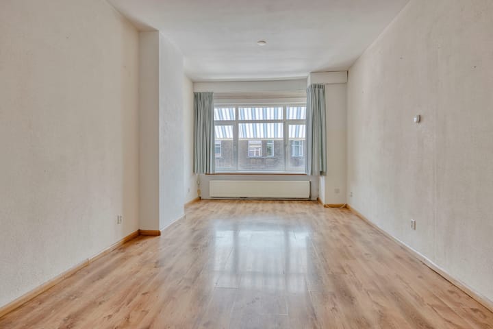 Photo 2 of Schaarsbergenstraat 149