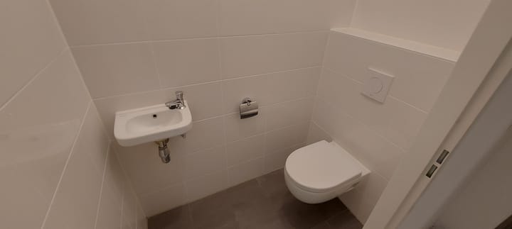 Appartement te huur: Maashavenweg 62, Rotterdam