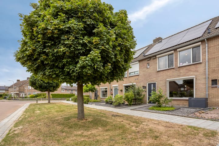 Photo 4 of Bernhardstraat 38