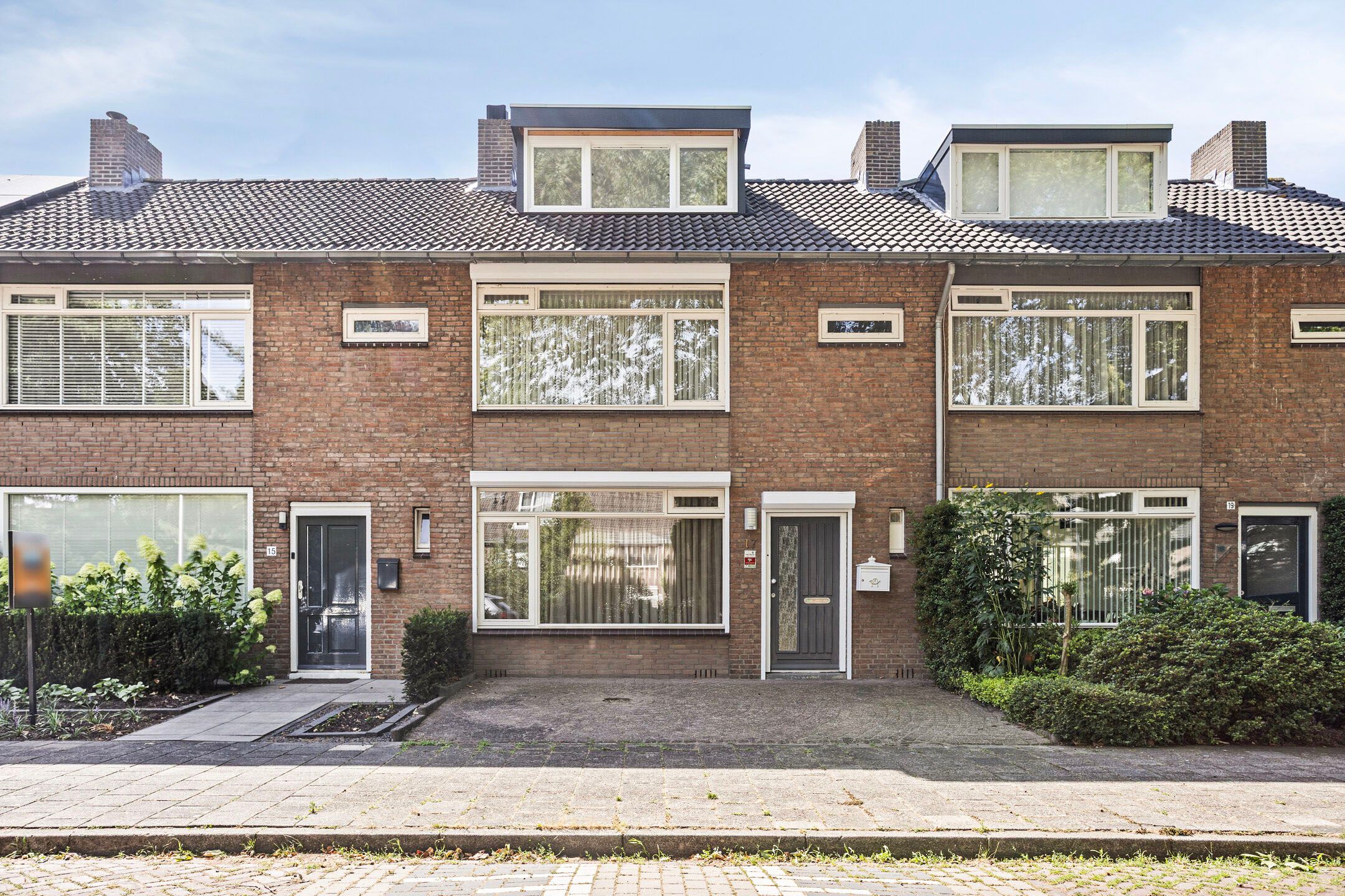 Generaal van der Leythenlaan 17 