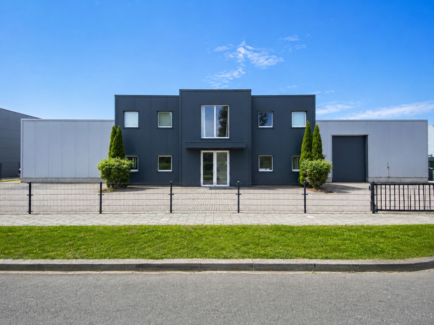 View photo 1 of Artemisweg 173