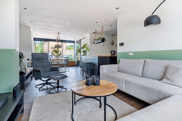 Tussenwoning te koop: Jan Vermeerlaan 26, Roosendaal