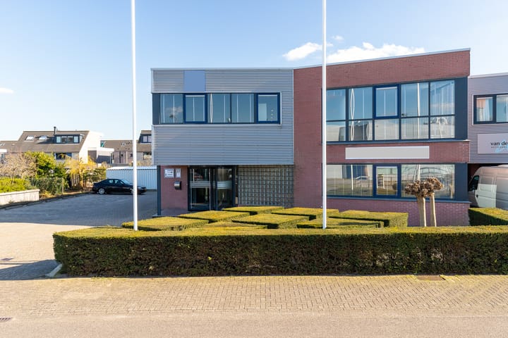 Satellietbaan 37