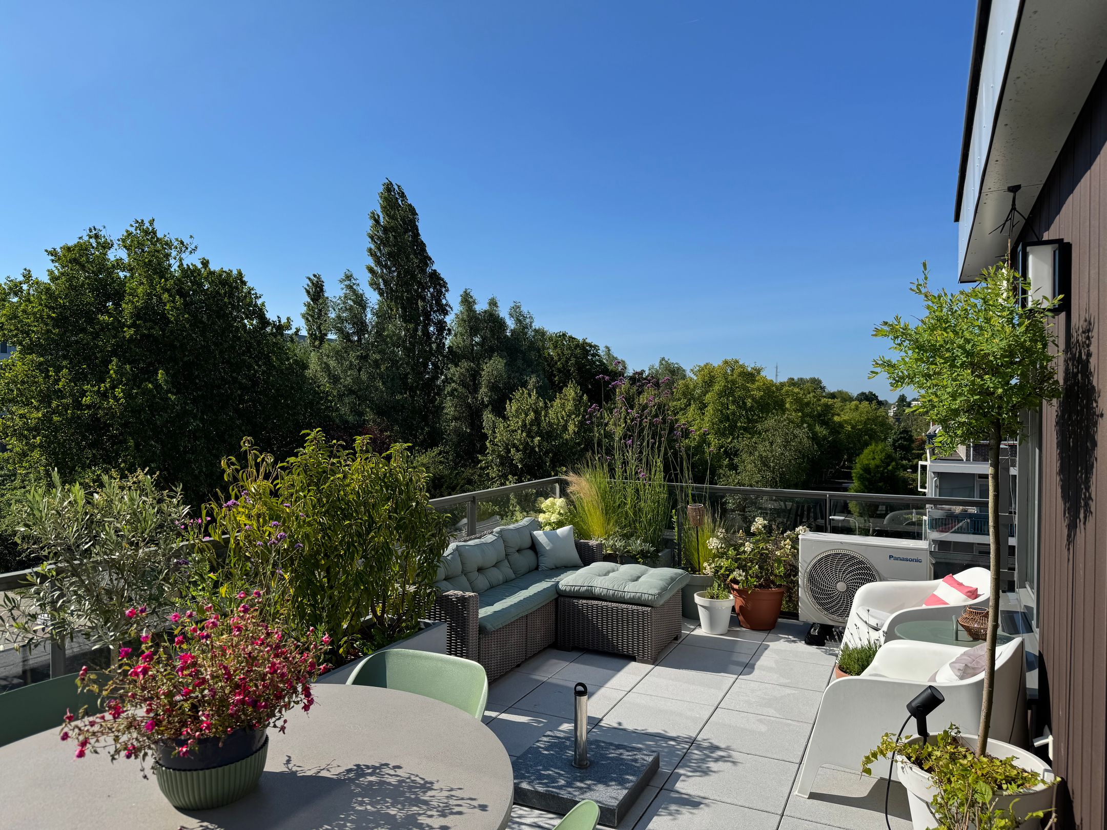 Photo 3 of van Limburg Stirumstraat 12