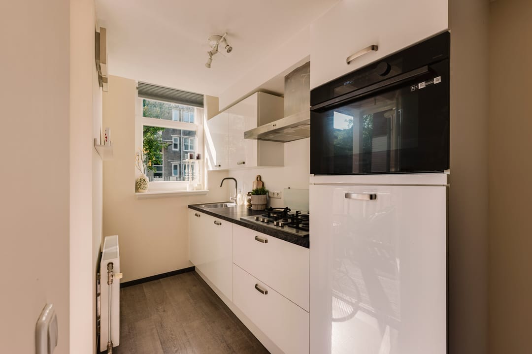 Photo 8 of Blasiusstraat 106-B