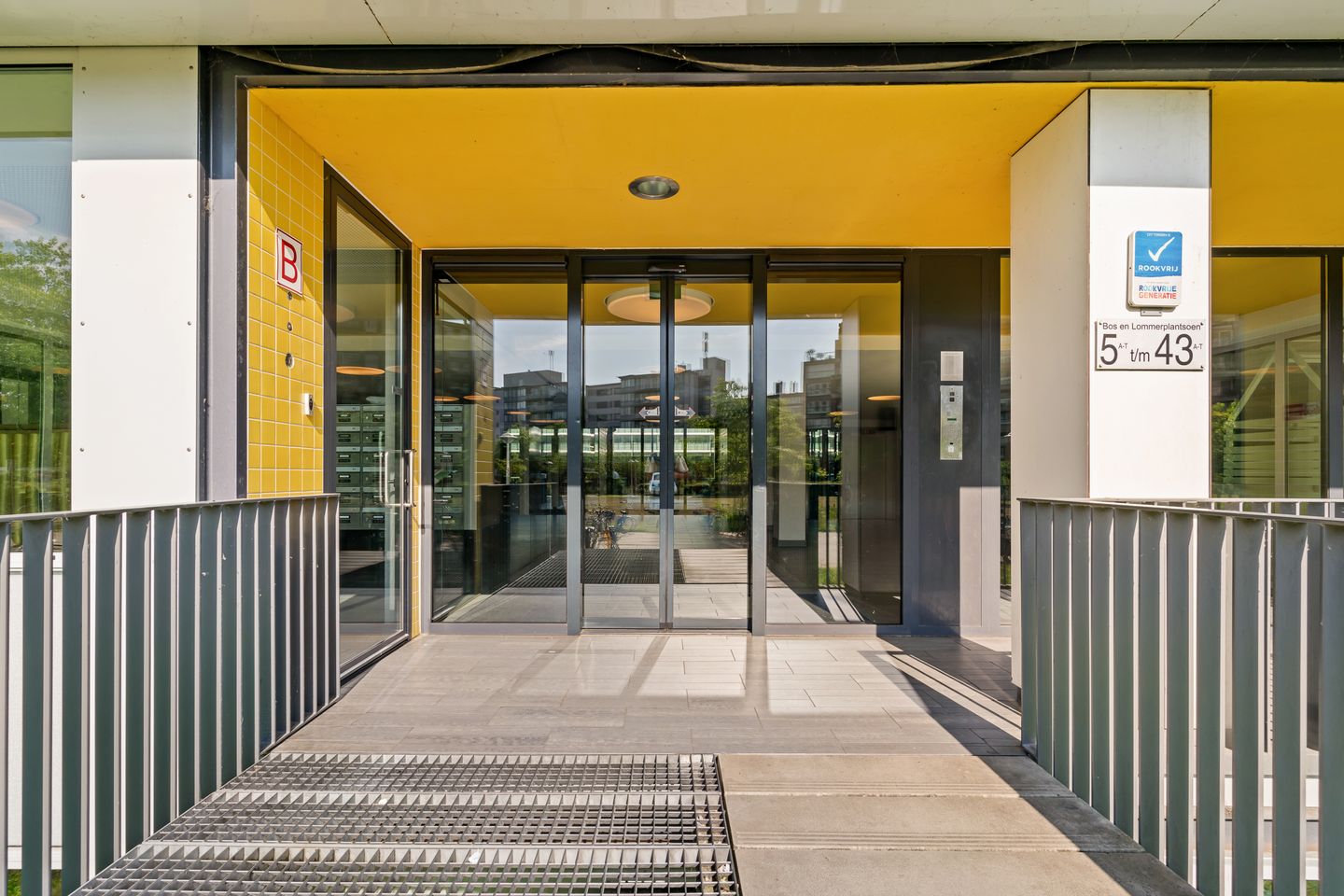 Photo 14 of Bos en Lommerplantsoen 19-C