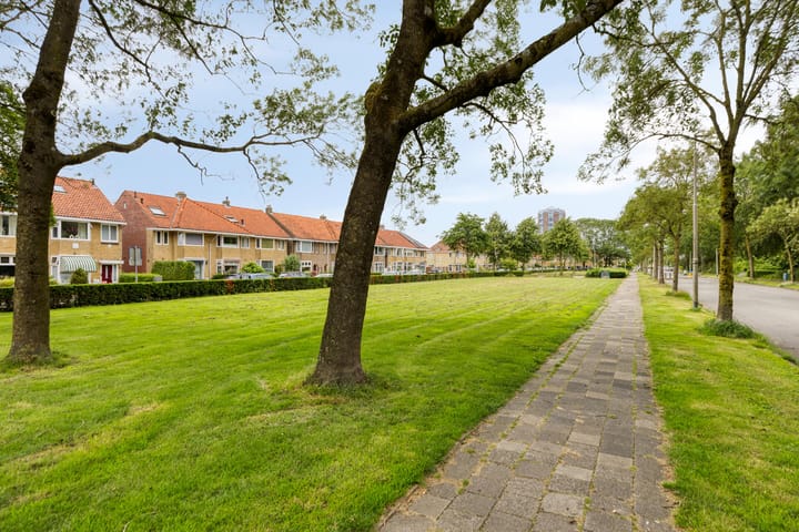 Photo 2 of Boerhaavestraat 8