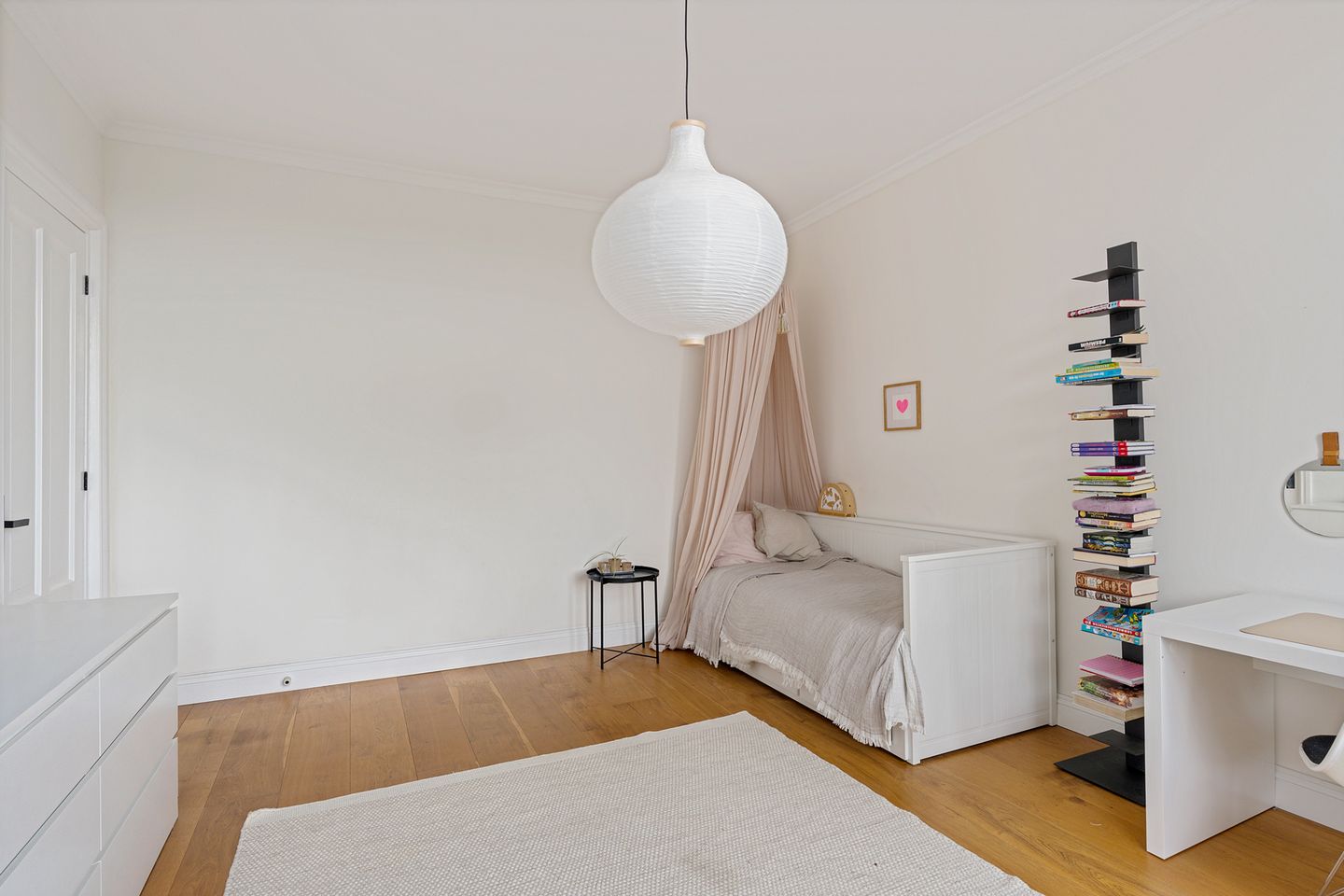 Photo 34 of Obrechtstraat 300